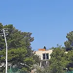公寓 Old Captain's - In A Pine Wood By The Sea And Tennis Courts 斯普利特