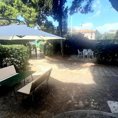 Old Captain's - In A Pine Wood By The Sea And Tennis Courts *