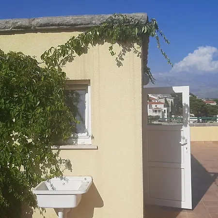 Old Captain's - In A Pine Wood By The Sea And Tennis Courts *