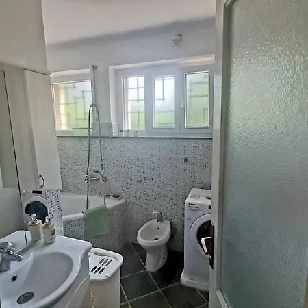 Old Captain's - In A Pine Wood By The Sea And Tennis Courts * Спліт