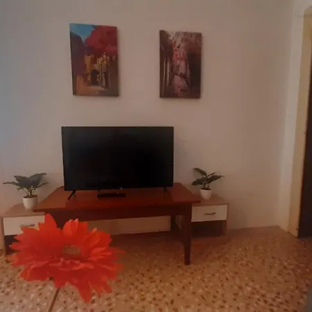 Old Captain's - In A Pine Wood By The Sea And Tennis Courts Апартаменти *