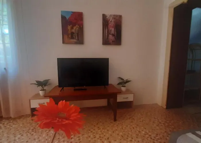 Old Captain's - In A Pine Wood By The Sea And Tennis Courts Lägenhet *