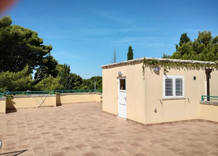 Old Captain's - In A Pine Wood By The Sea And Tennis Courts *