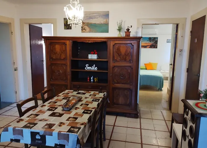 Old Captain's - In A Pine Wood By The Sea And Tennis Courts